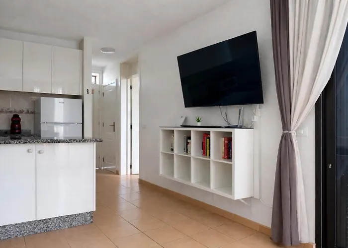 Cerca De La Playa Y Jardin Lägenhet
